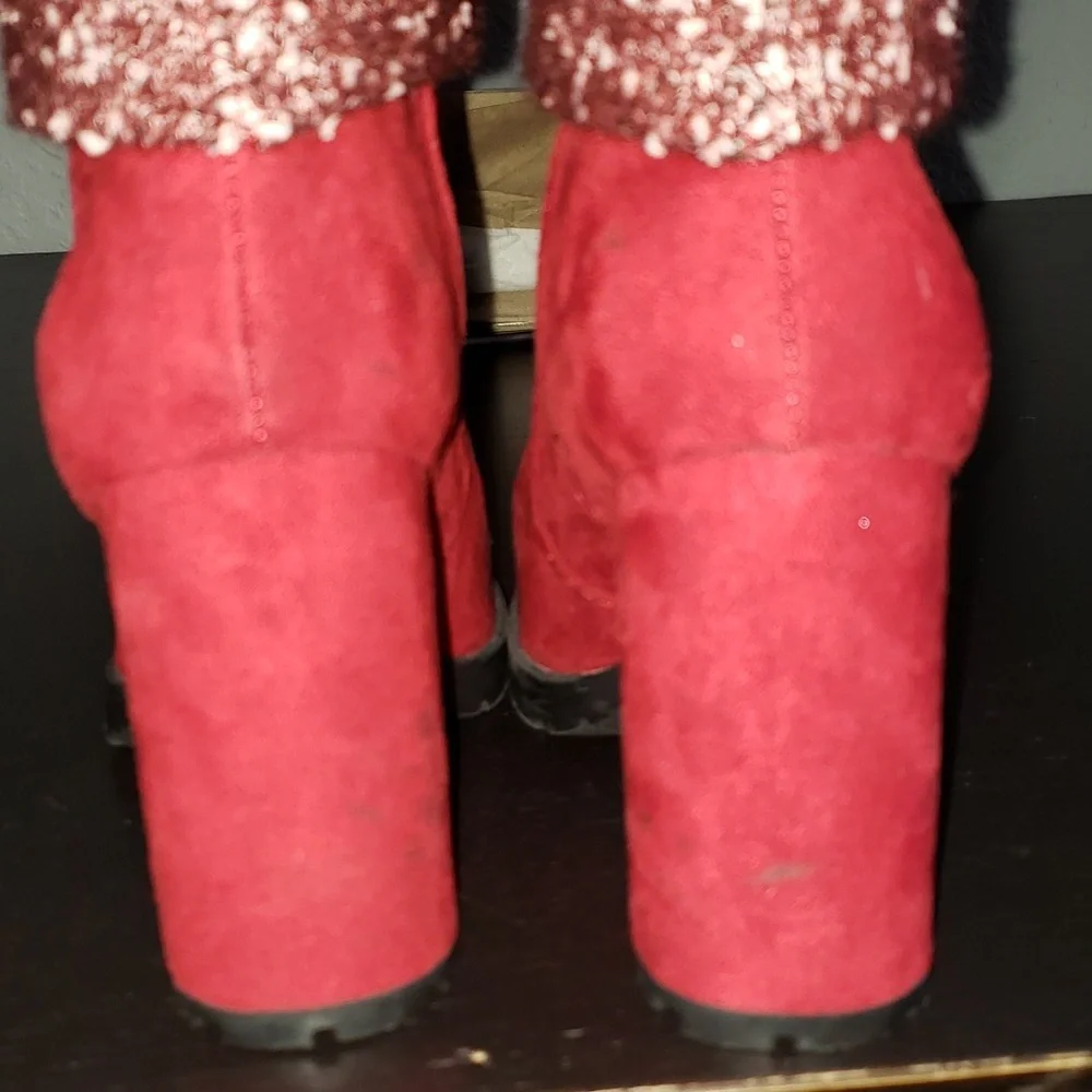 Circus Red booties - Picture 5 of 11